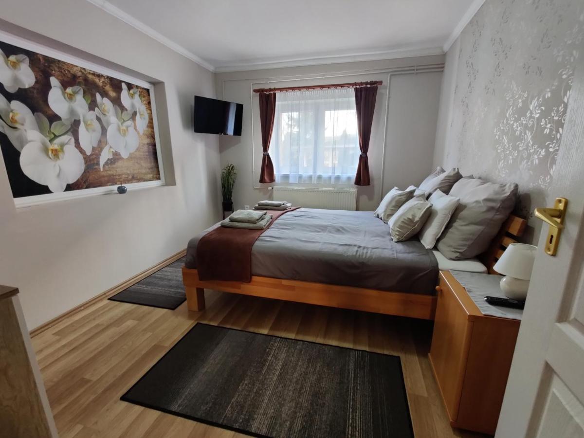 Katalin Apartmanhaz Мишкольц Экстерьер фото