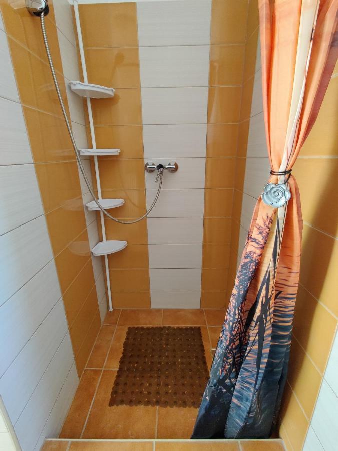 Katalin Apartmanhaz Мишкольц Экстерьер фото